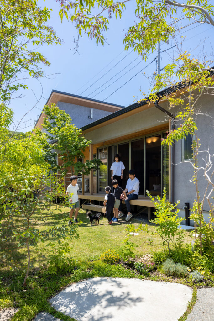 小川建美 外観