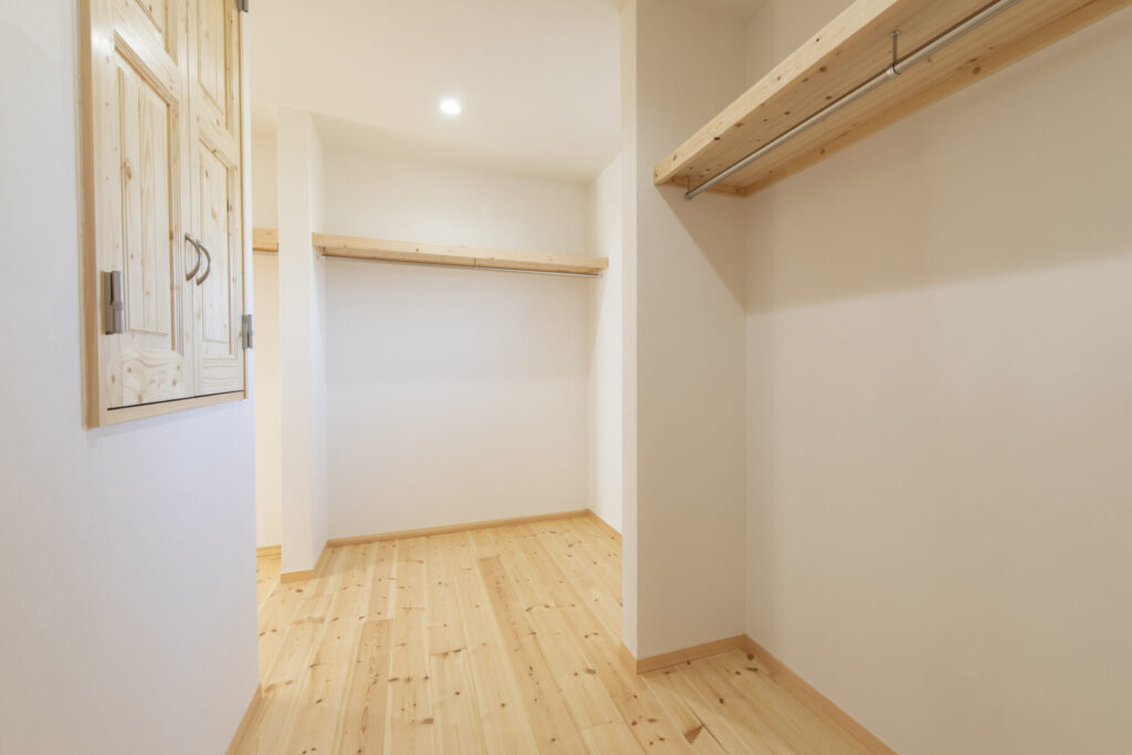 江郷建設　収納