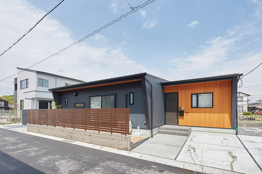 平屋外観 まんてん.
