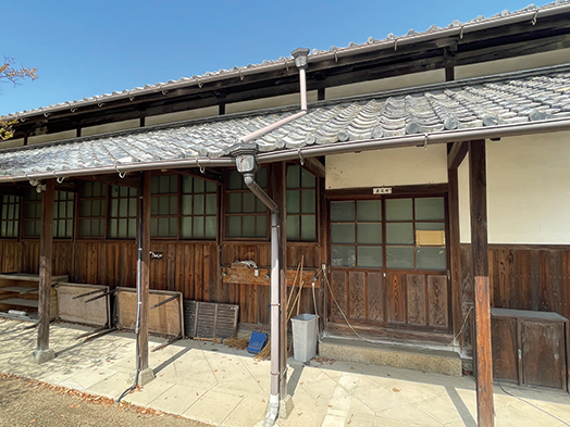 水見色小学校