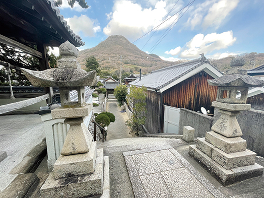 映画公開から30年以上経っても変わらないのどかな観音寺市の風景