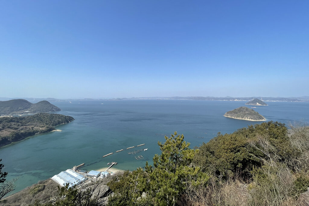 「大槌・小槌」が浮かぶ備讃瀬戸