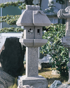 豊島石灯篭