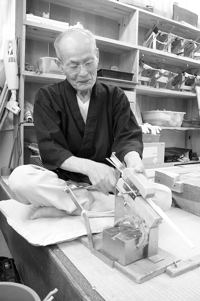 丸亀うちわの伝統工芸士