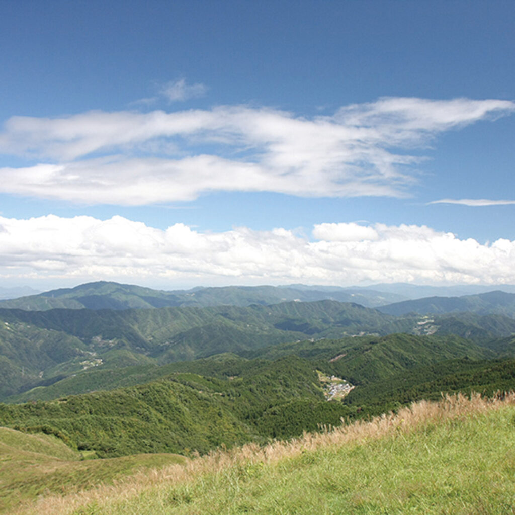 塩塚峰