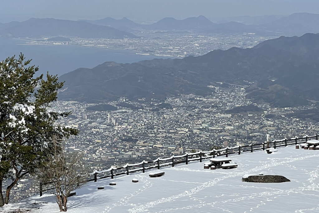 翠波峰西峰からの景色