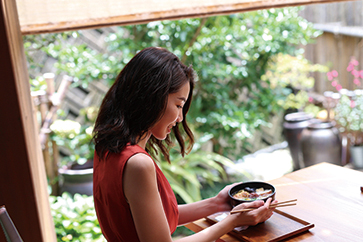 本場そうめんの滑らかな舌触りを堪能。