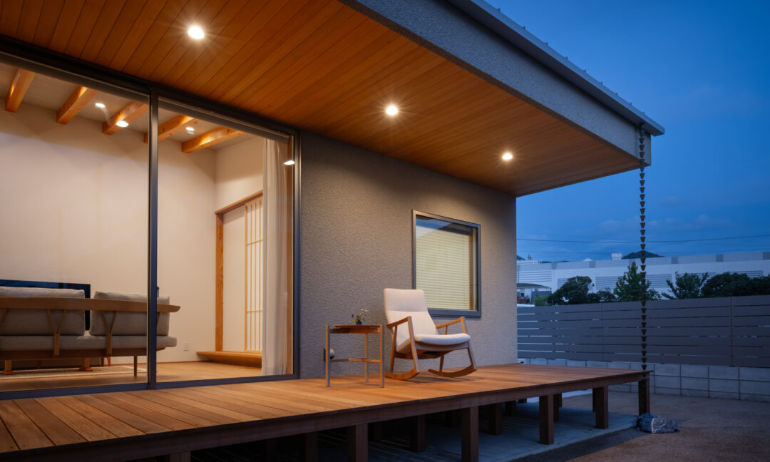 栞 ウッドデッキ