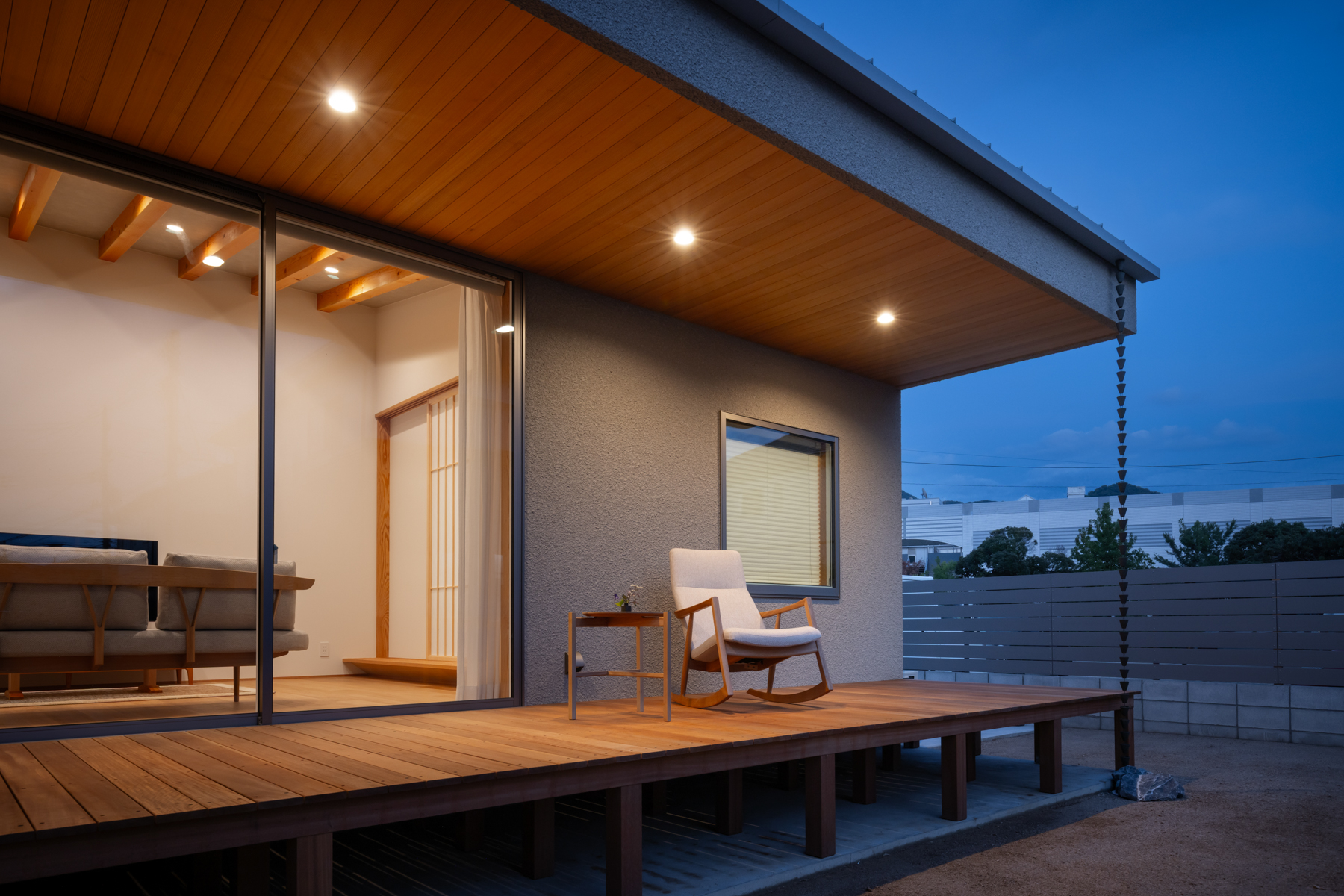 栞 ウッドデッキ