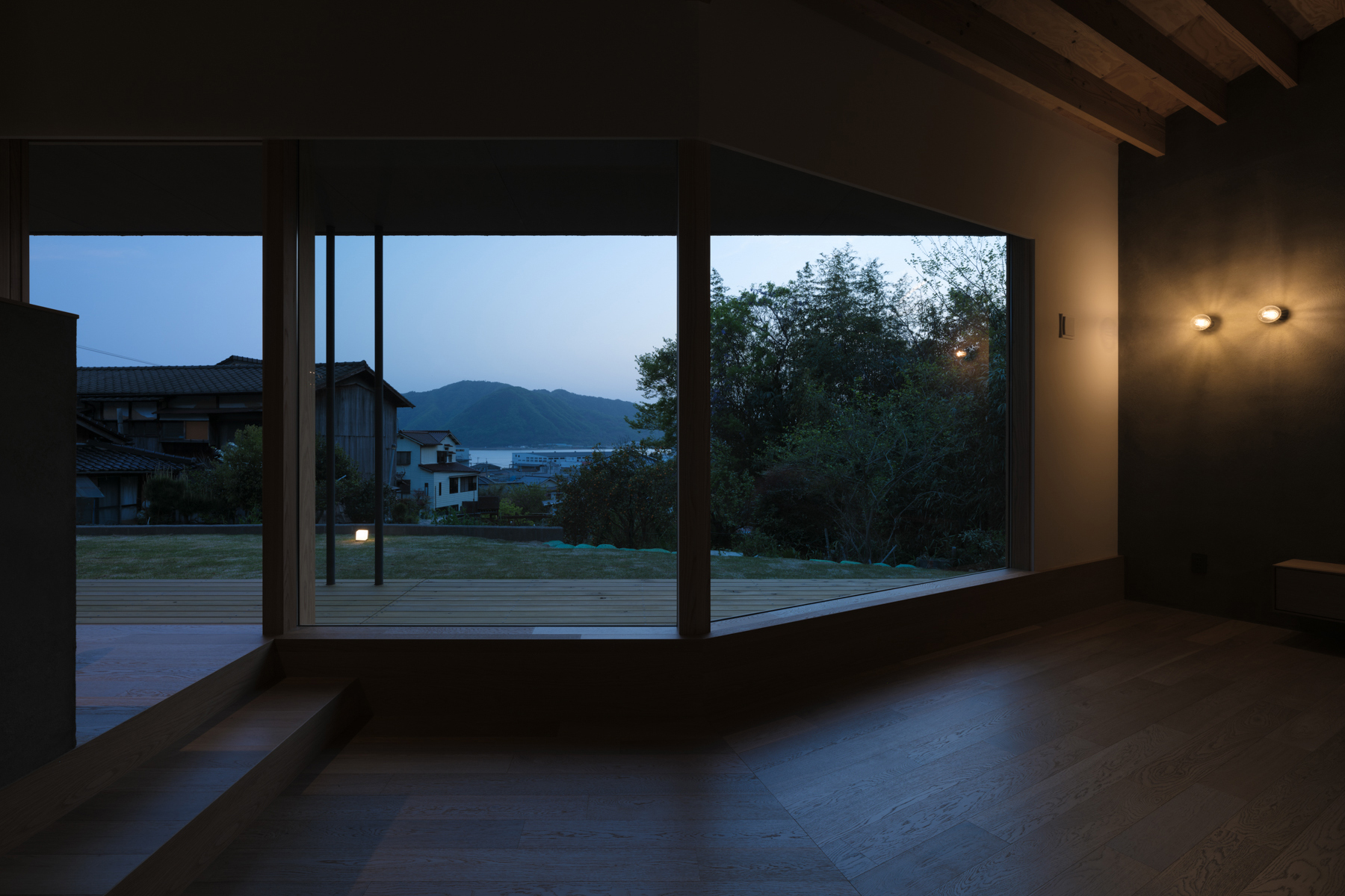 テトラワークス リビング