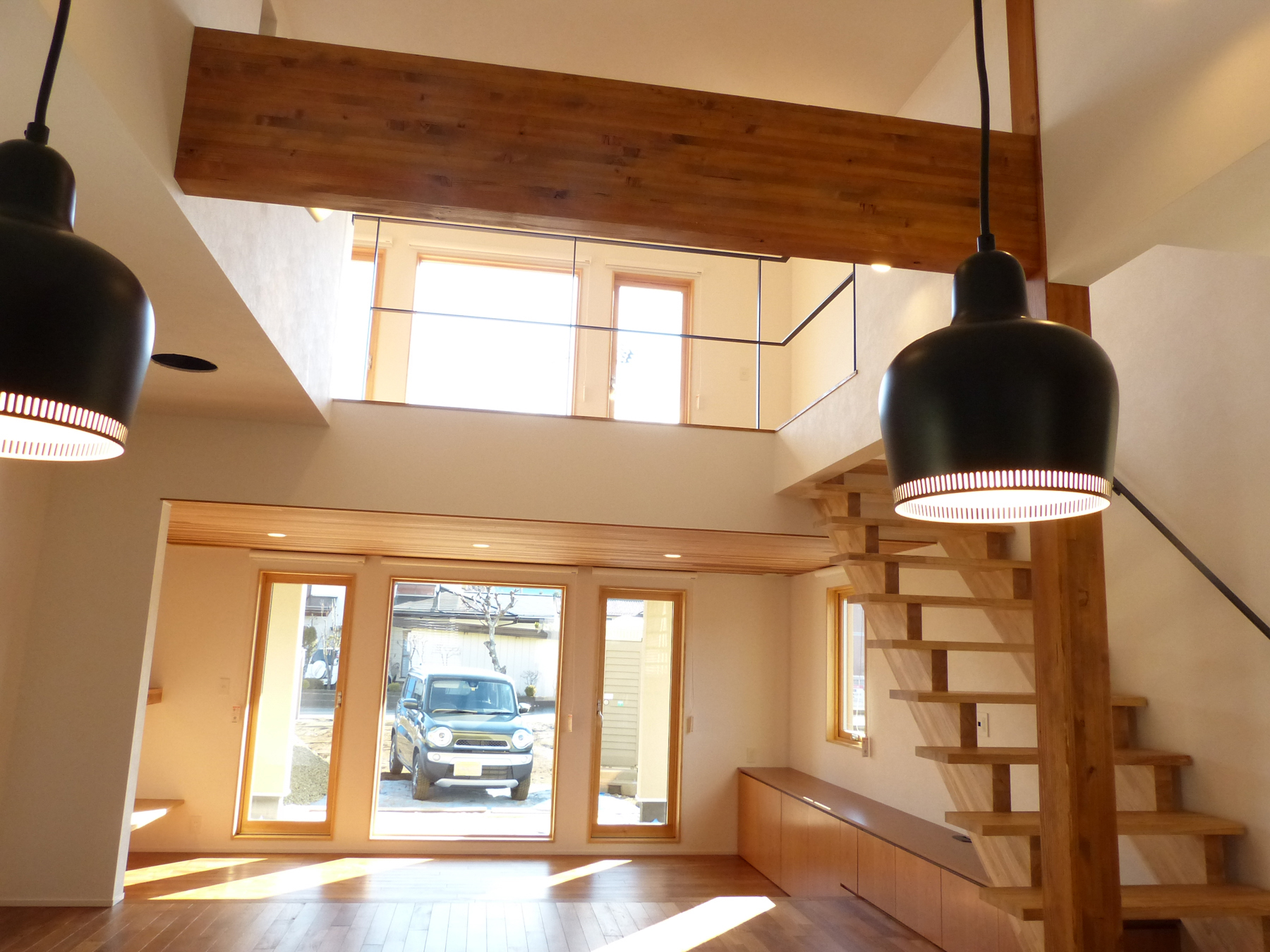 アルディ リビング