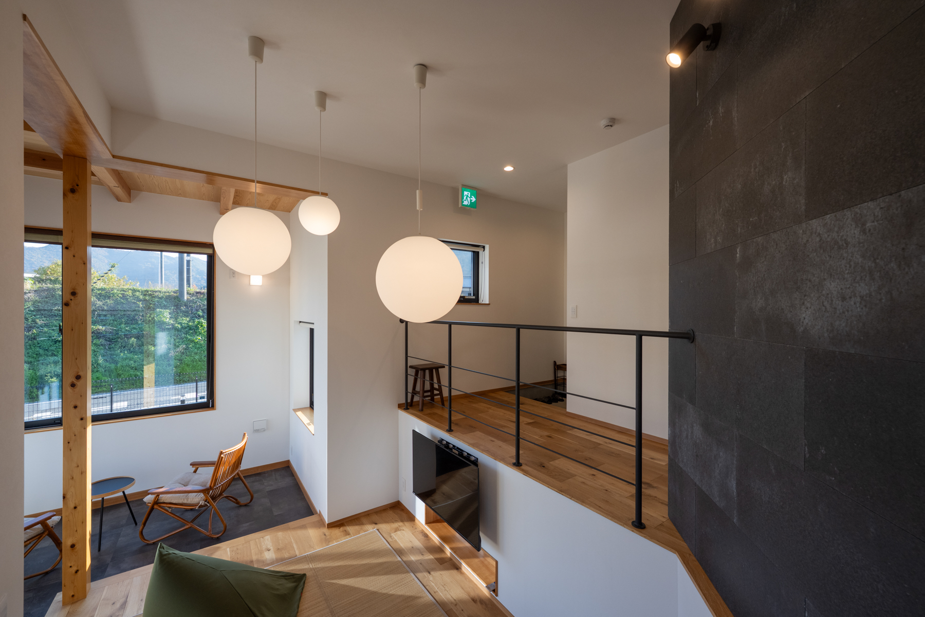 有本建設 リビング