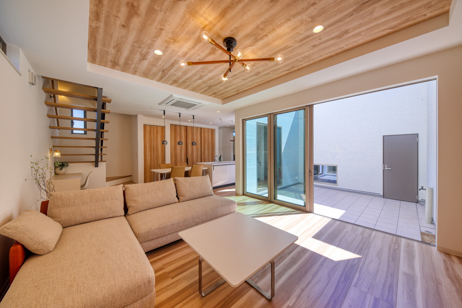 コムハウジング リビング