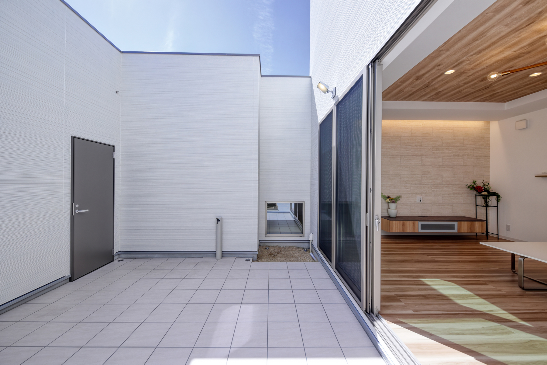 コムハウジング 中庭