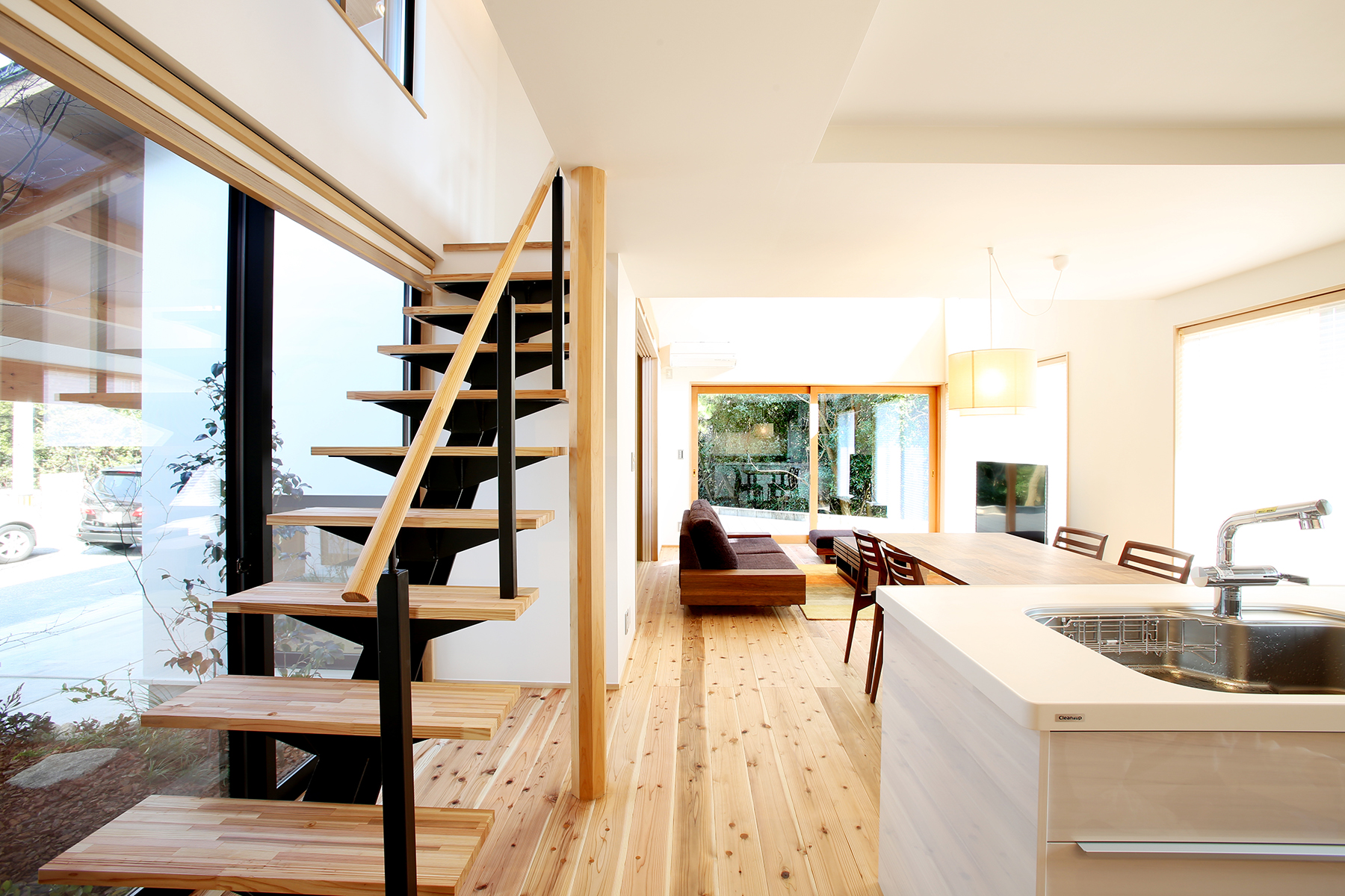 有本建設 リビング