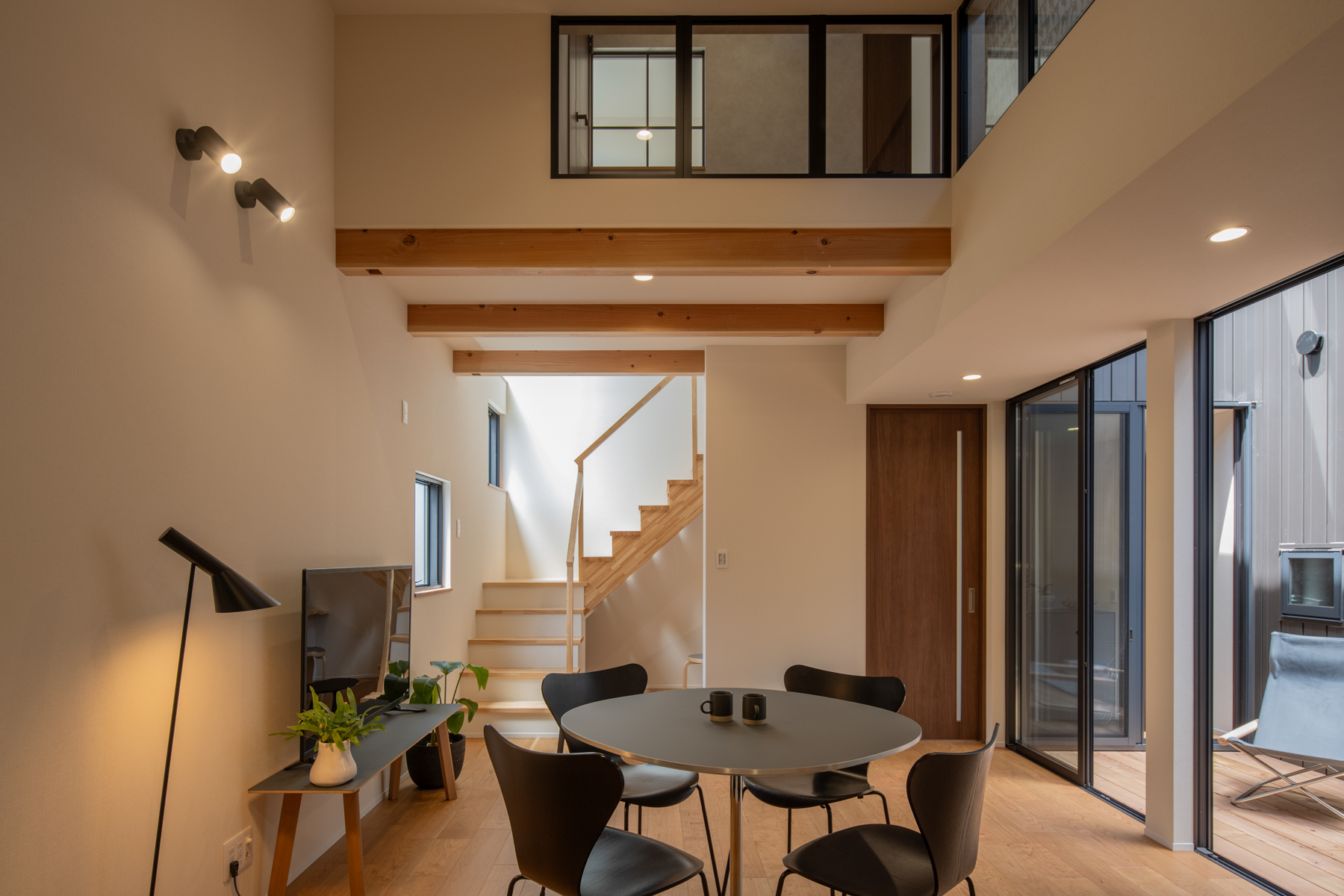 有本建設 リビング