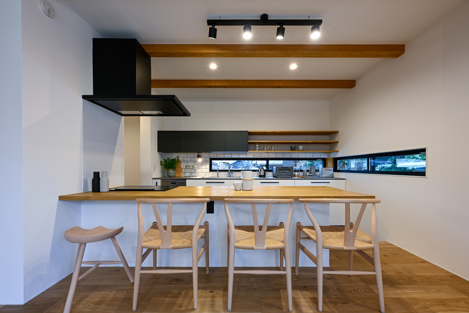 有本建設 リビング