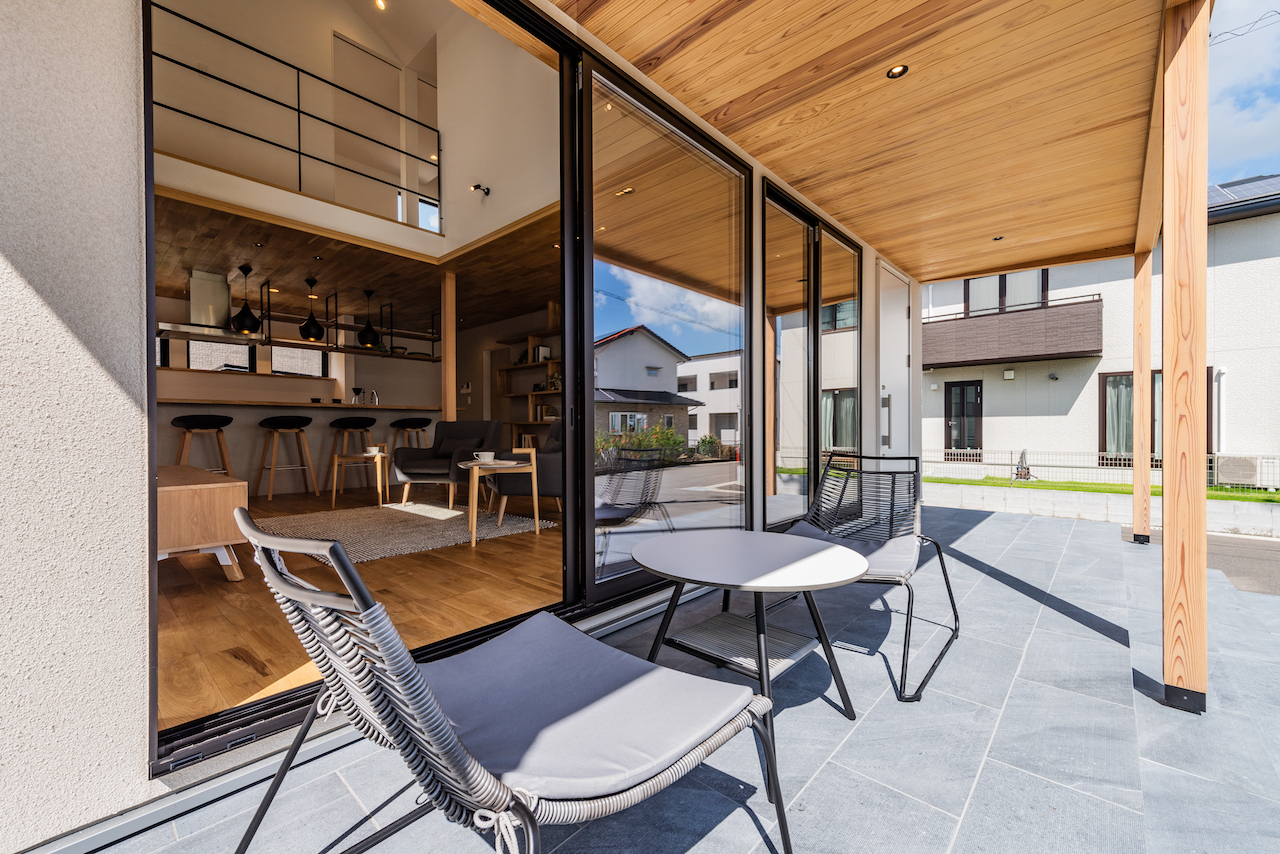 有本建設 リビング