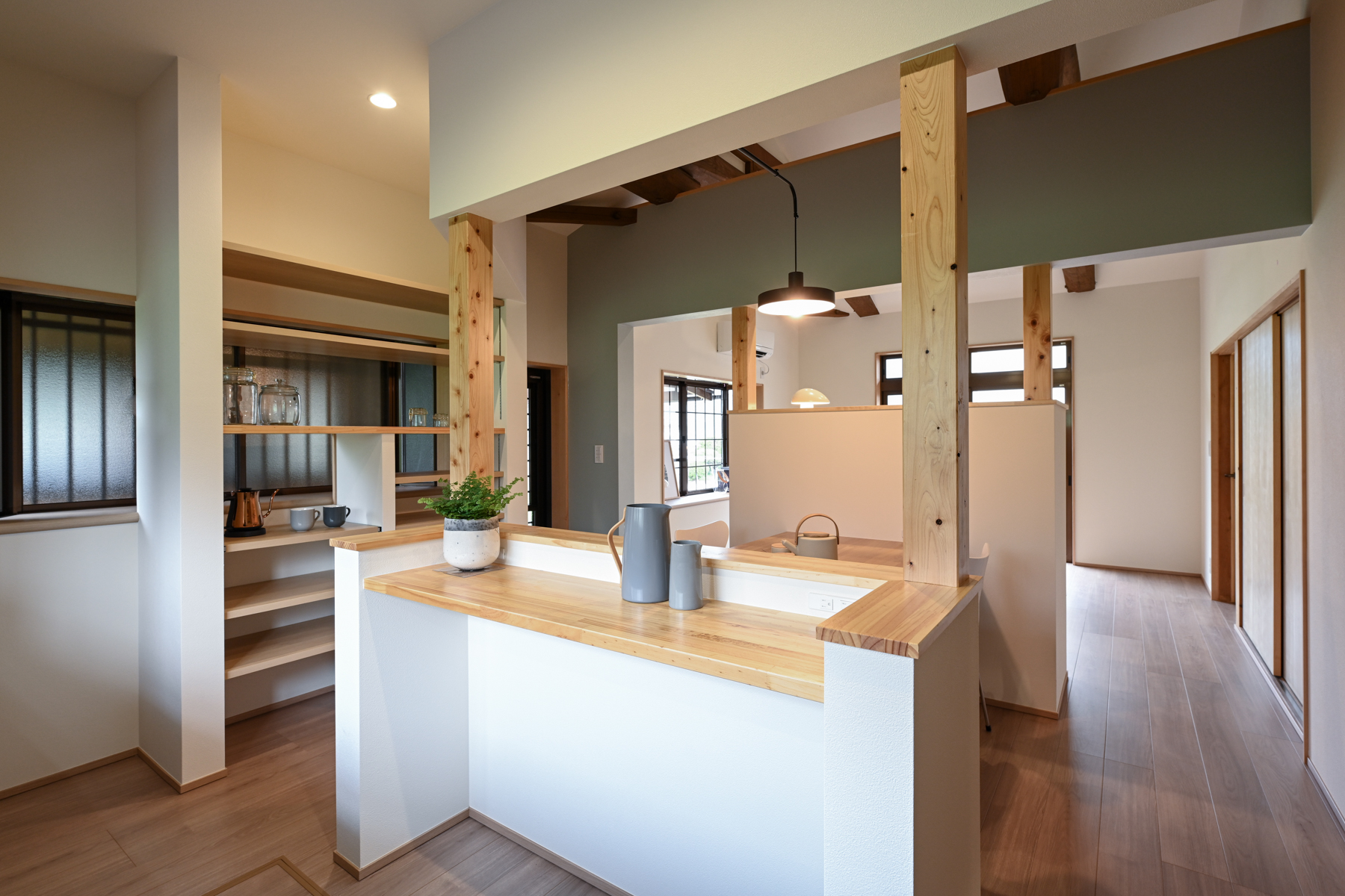 有本建設 キッチン