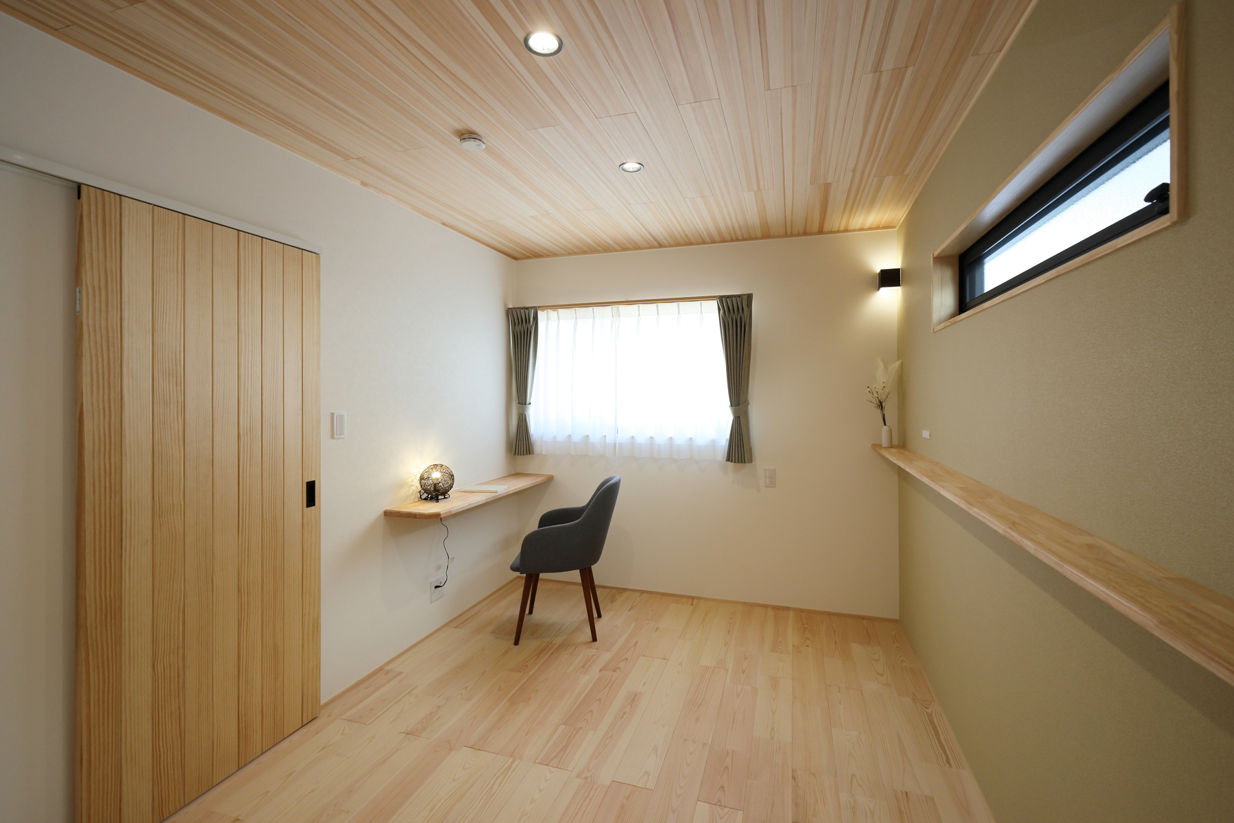 木の城いちばん 洋室