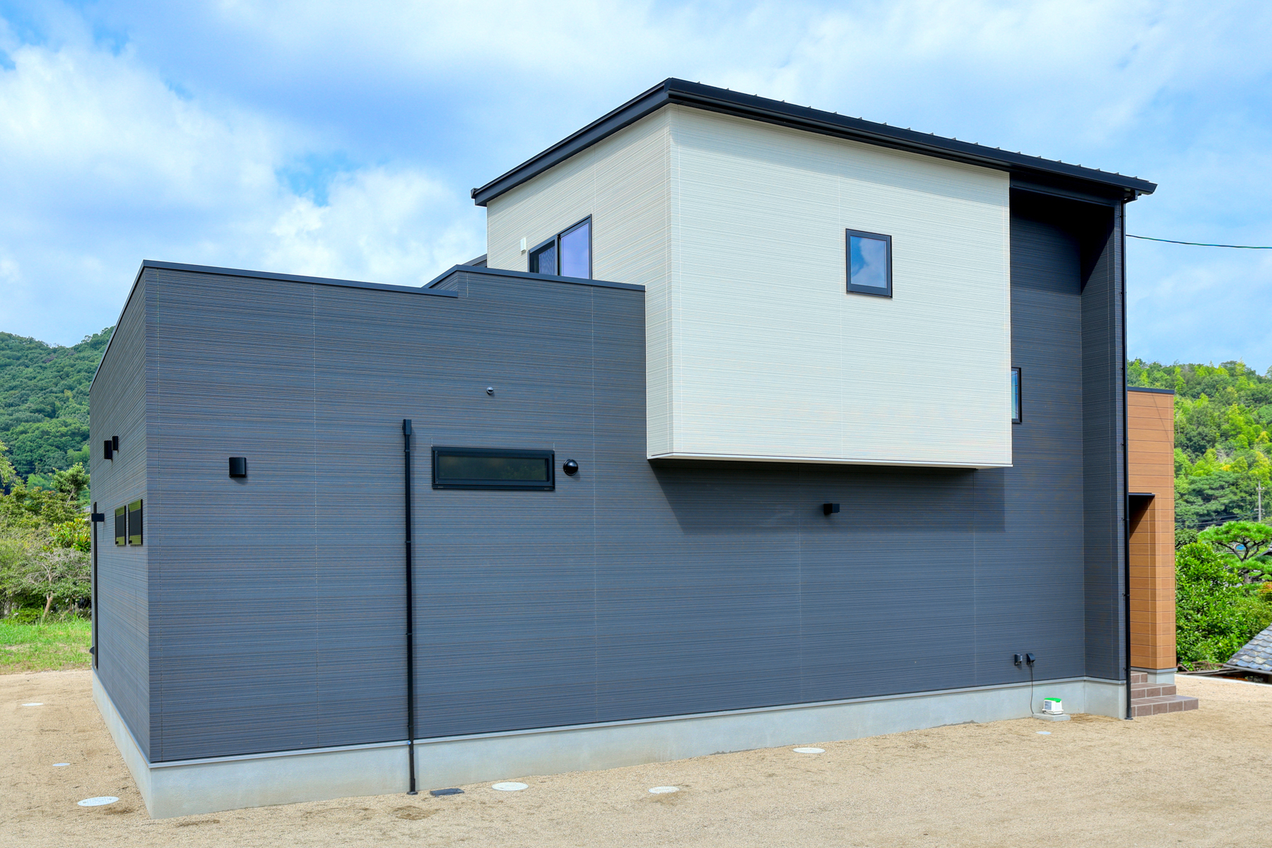 コムハウジング 外観