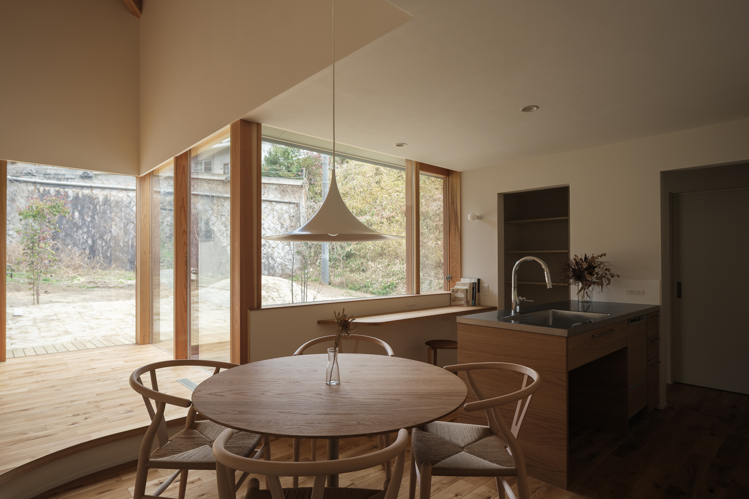 テトラワークス リビング