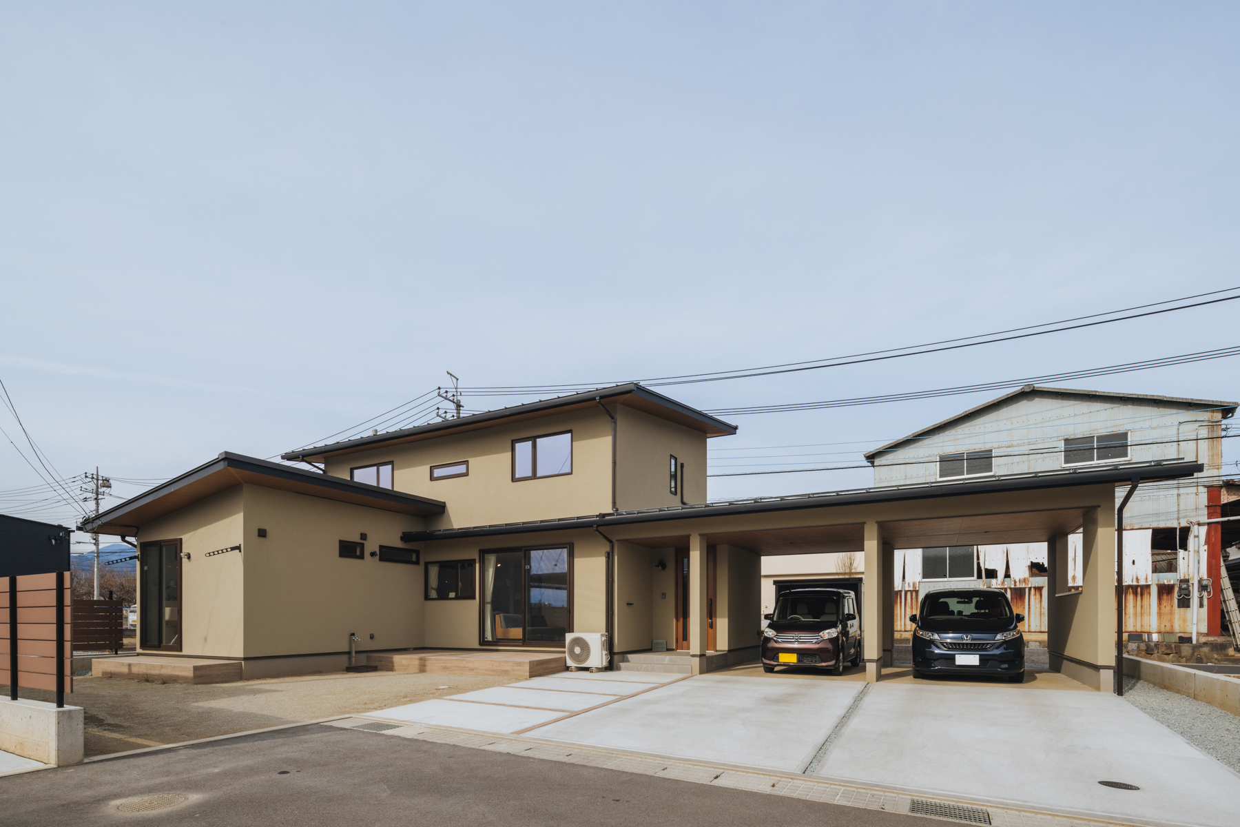 楽建舎外観