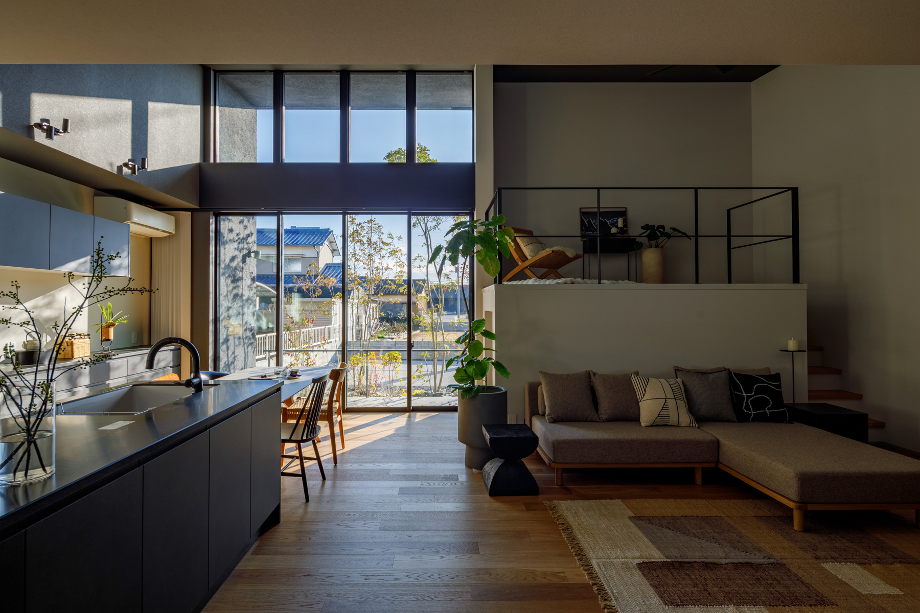 ロータリーハウス リビング