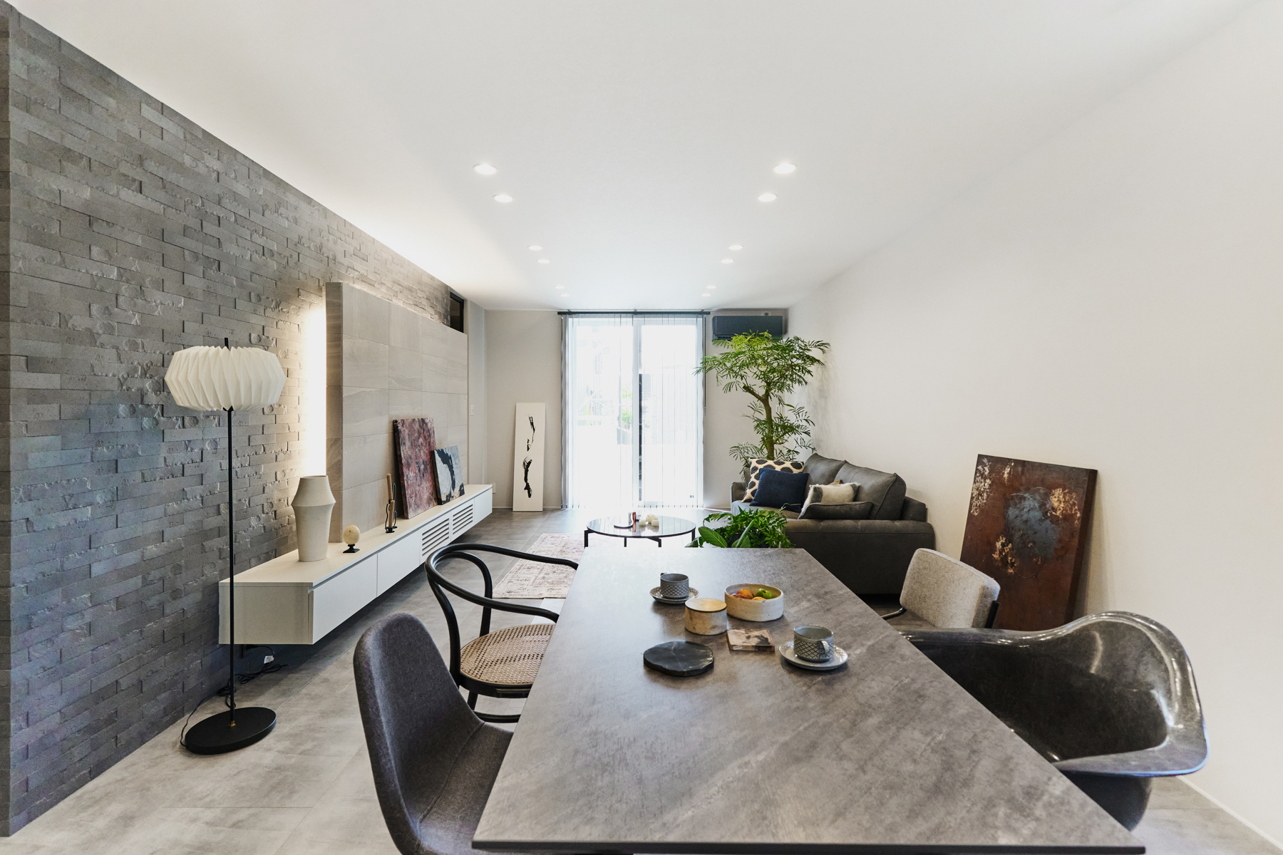 ロータリーハウス リビング