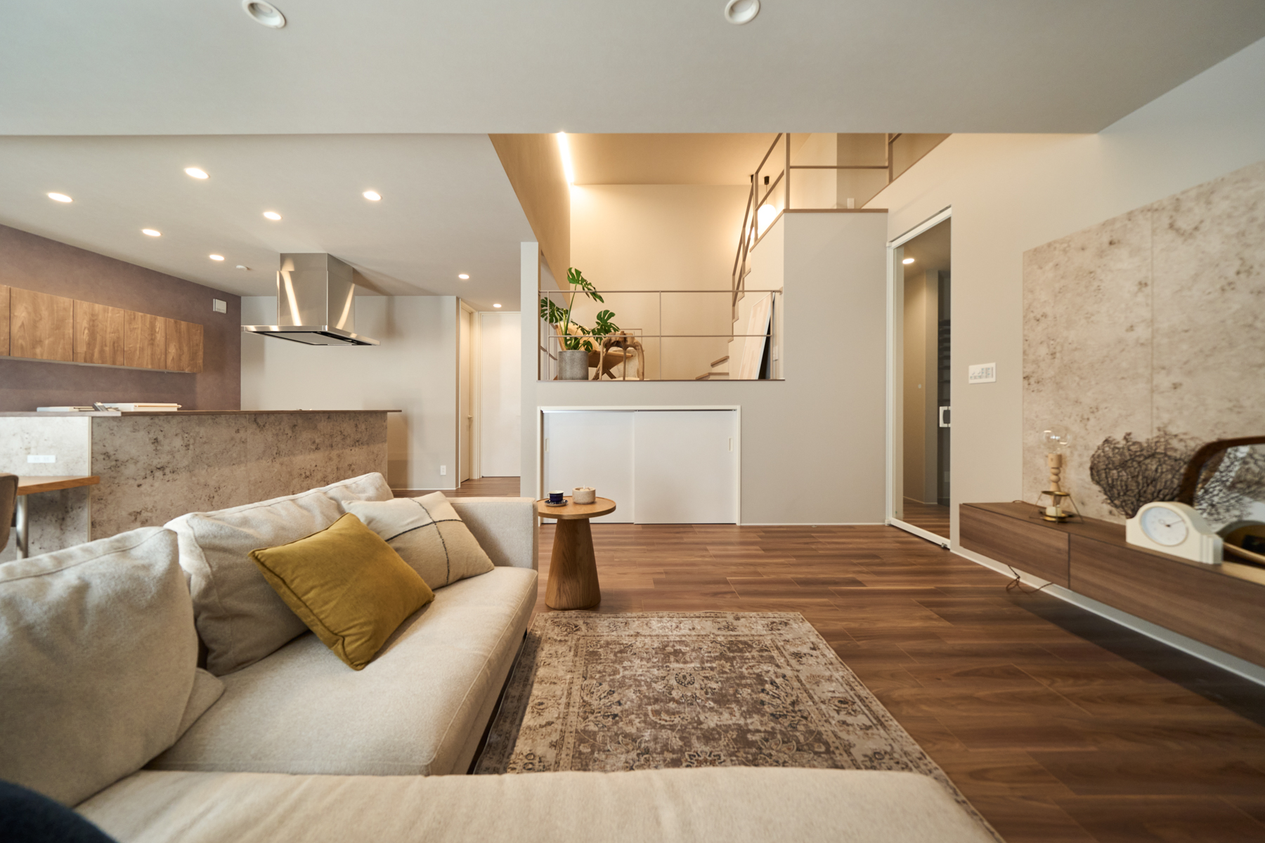 ロータリーハウス リビング