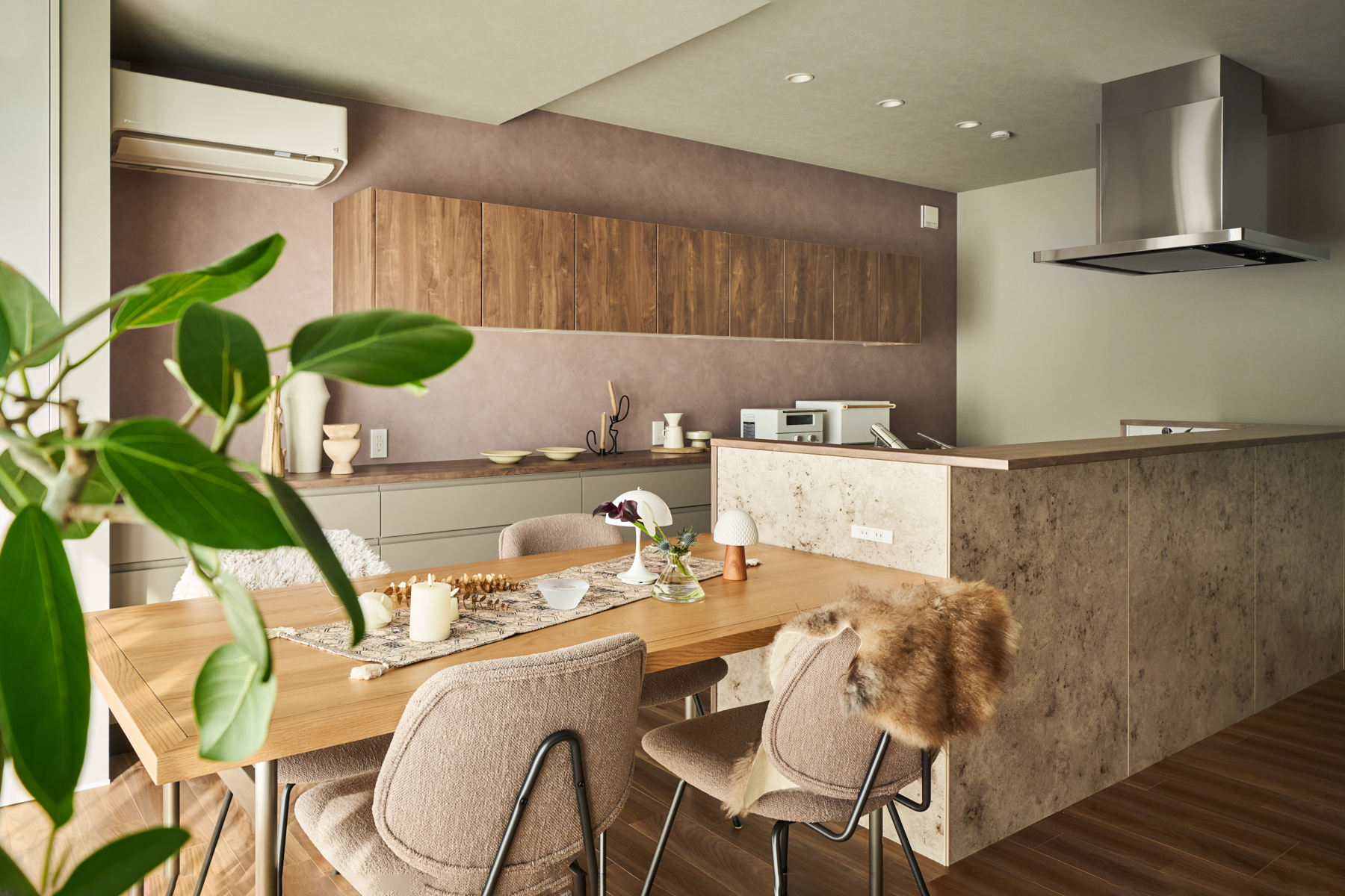 ロータリーハウス リビング