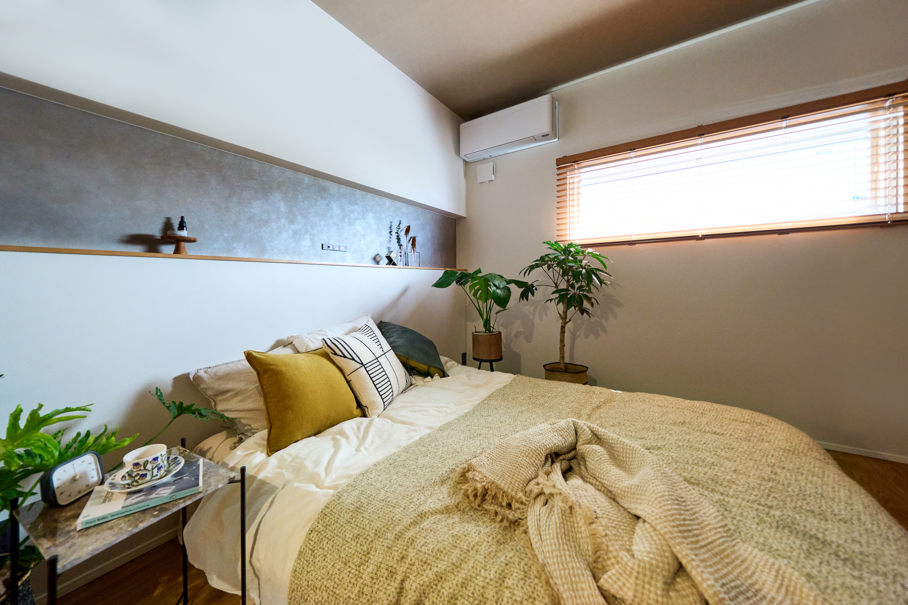 ロータリーハウス 洋室