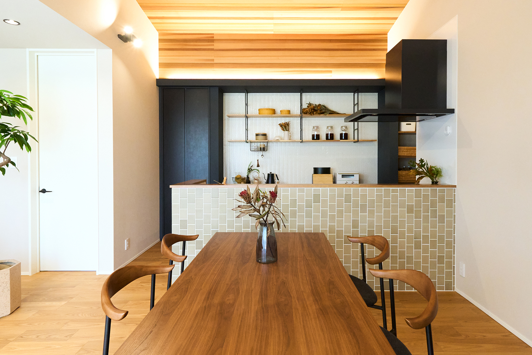 ロータリーハウス リビング