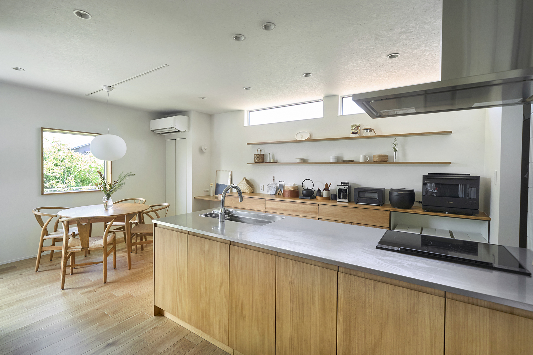 ロータリーハウス リビング