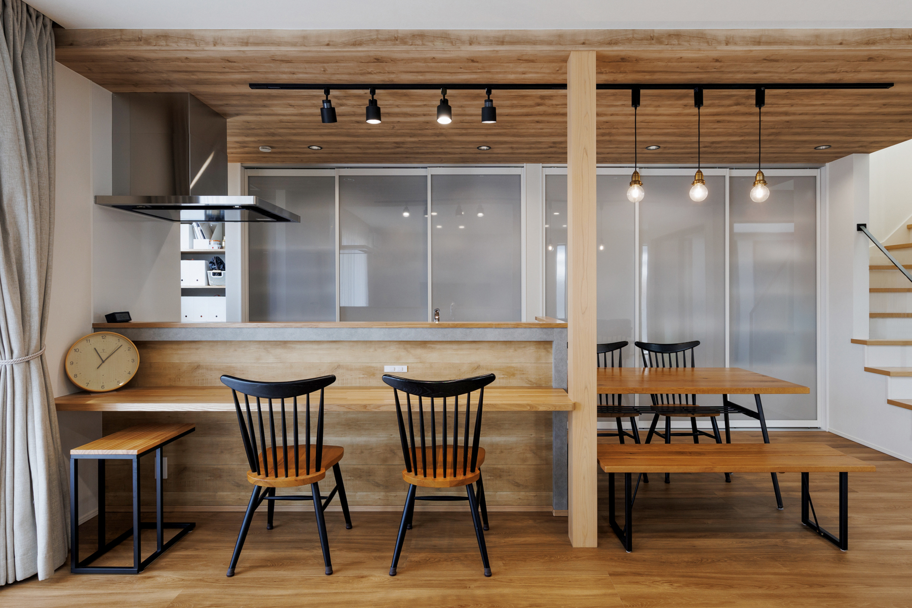 ロータリーハウス リビング