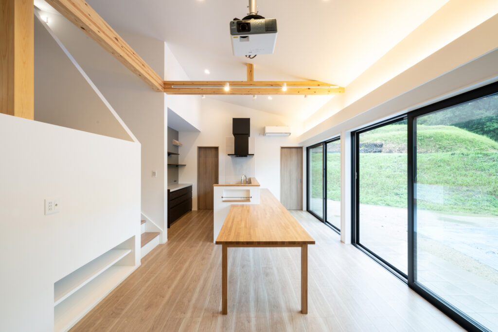 トヨシマ リビング