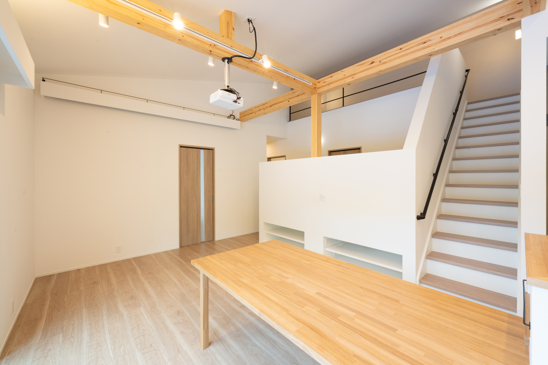 トヨシマ リビング