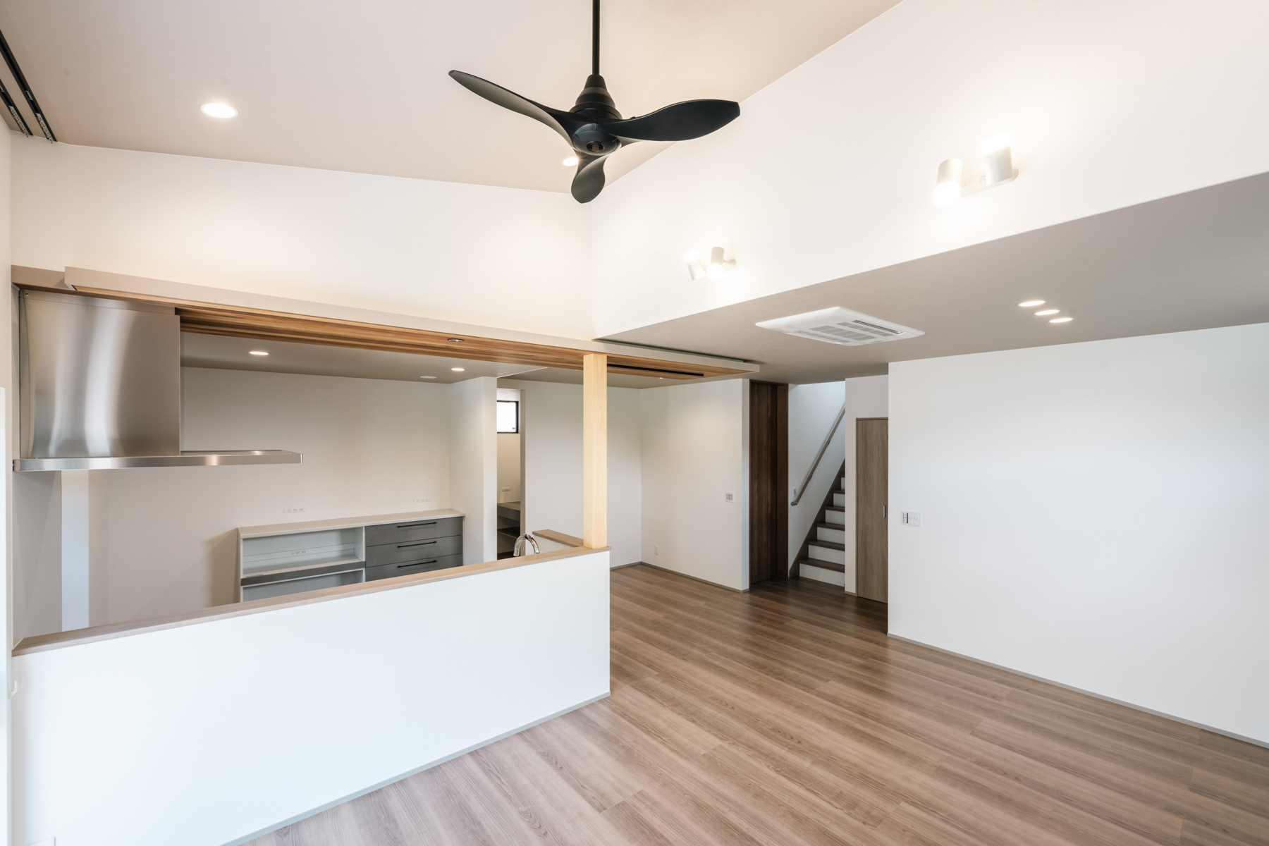 トヨシマ リビング